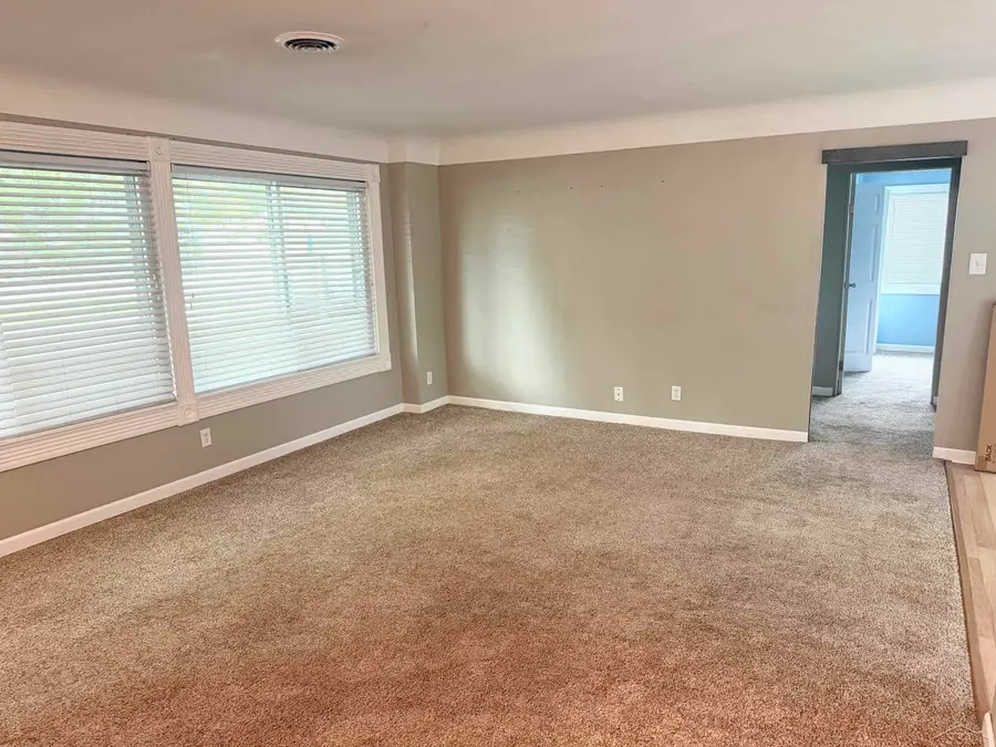 5395 Weiss ST, Saginaw, MI 48603 - #3