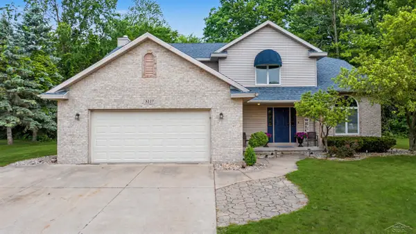 3227 Setting Sun BLVD, Saginaw, MI 48603