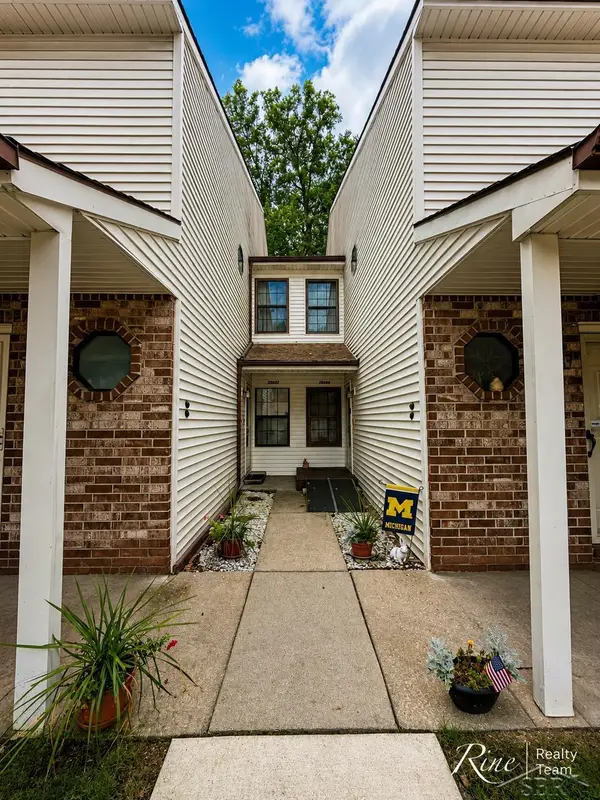 35845 Castlewood CT, Westland, MI 48185