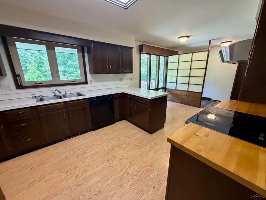 12215 Scott RD, Freeland, MI 48623 - #3