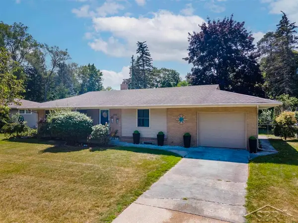 205 W St Andrews RD, Midland, MI 48640