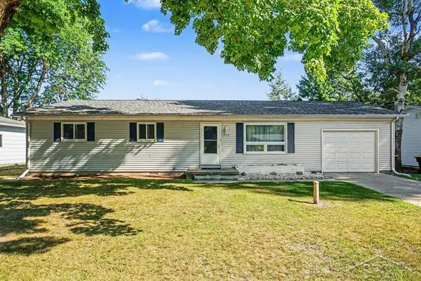 1937 S Mackenzie LN, MtPleasant, MI 48858