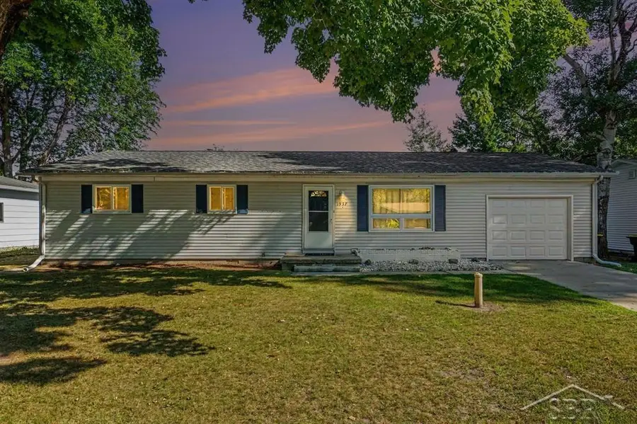 1937 S Mackenzie LN, Mount Pleasant, MI 48858 - #2