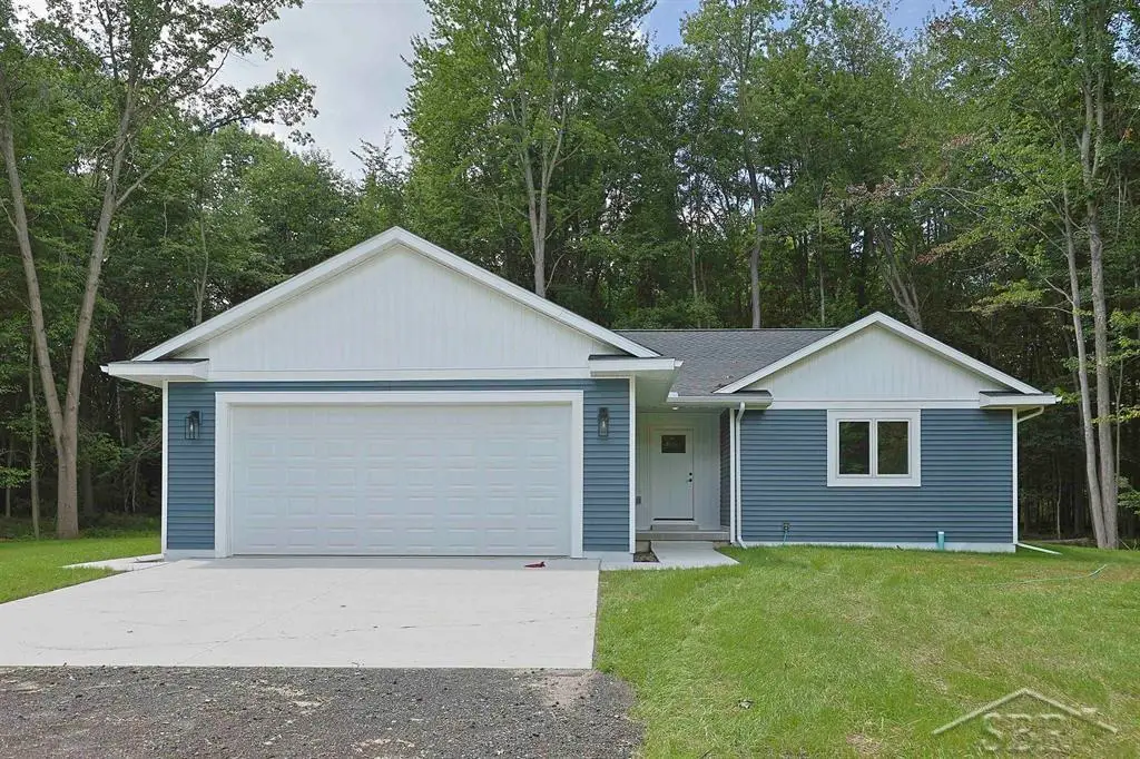 826 S Grey RD, Midland, MI 48640 - #1