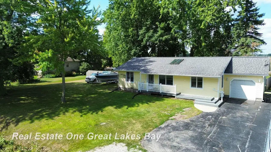 4426 S 9 mile RD, Auburn, MI 48611 - #3