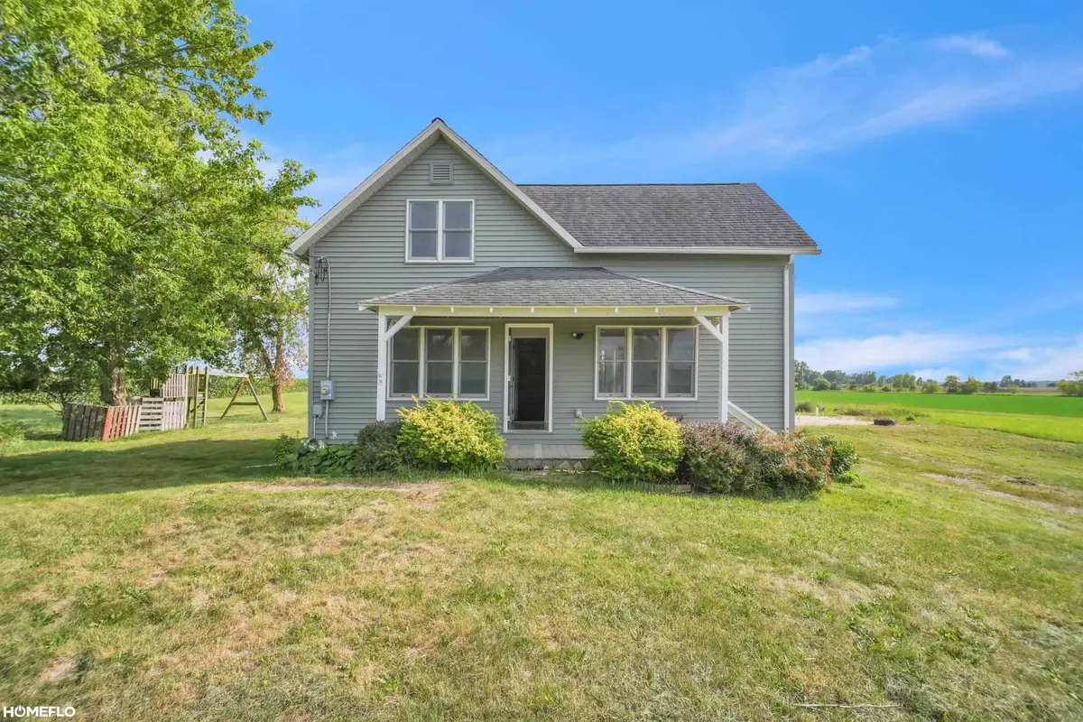 3818 E Hammell Beach RD, Whitney, MI 48703 - #1