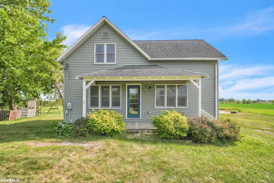 3818 E Hammell Beach RD, Whitney, MI 48703 - #2