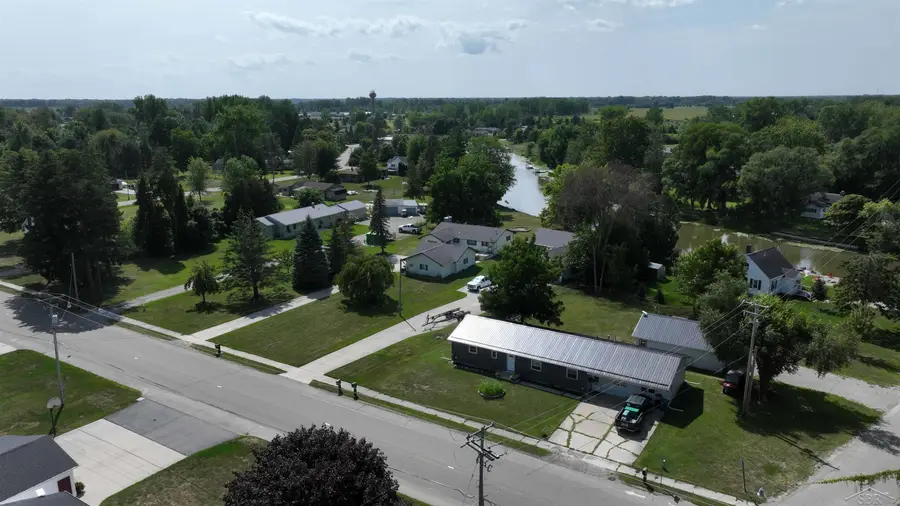 514 S Main ST, Au Gres, MI 48703 - #2
