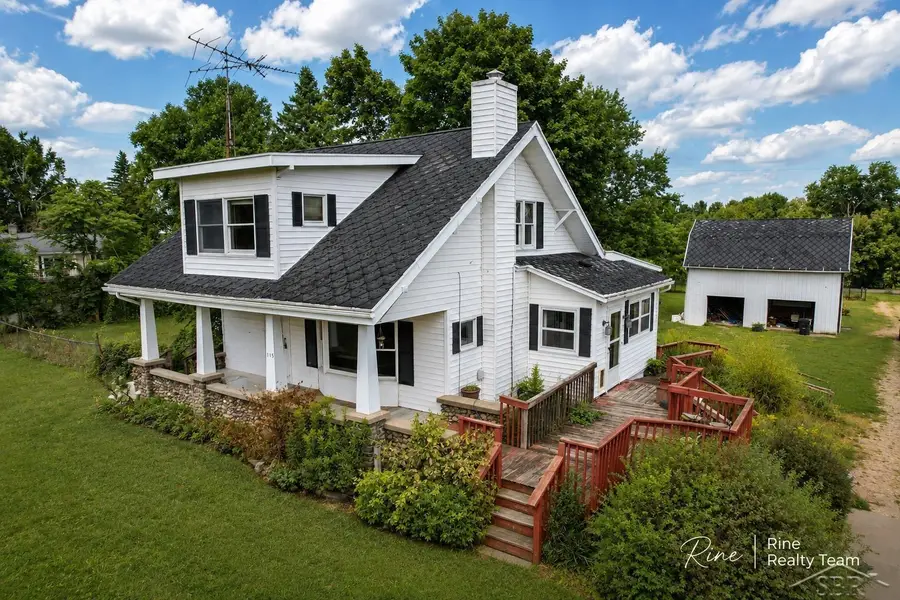 115 Perrin ST, Cement City, MI 49233 - #2
