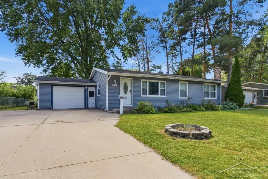 1300 Scott ST, Midland, MI 48642 - #2