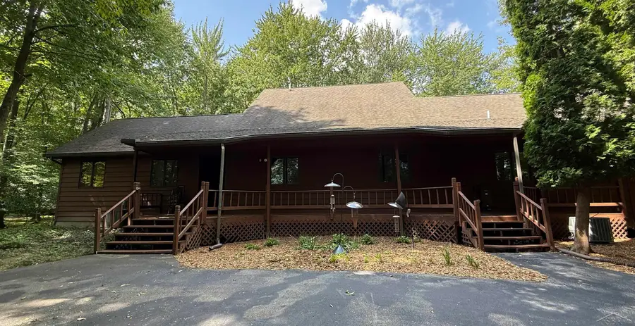 1825 N Miller RD, Saginaw, MI 48609 - #3