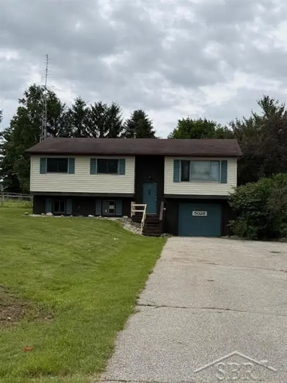 5028 Silverberry RD, MtPleasant, MI 48858
