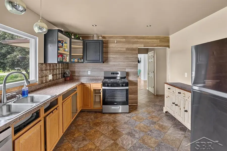 2197 W North Union RD, Auburn, MI 48611 - #3