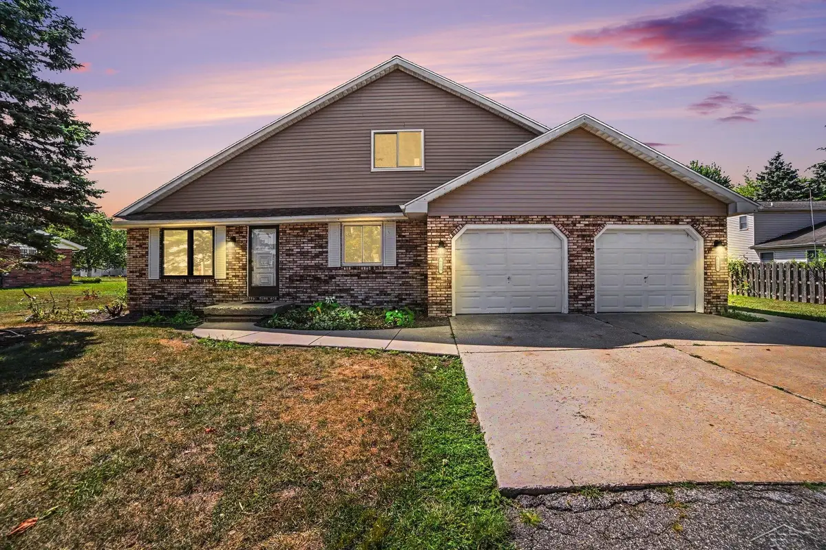 6129 Weiss, Saginaw, MI 48603 - #1