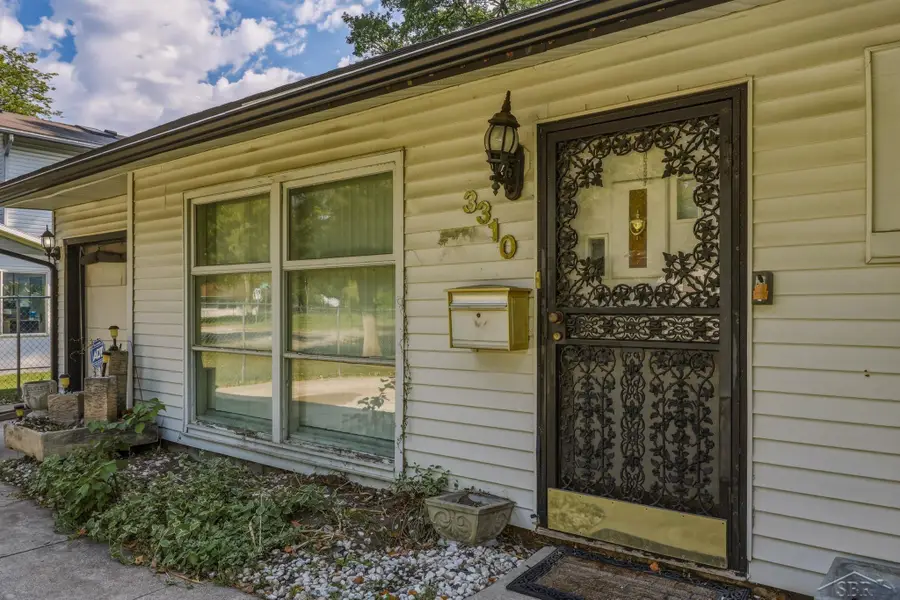 3310 Drexel DR, Saginaw, MI 48601 - #3