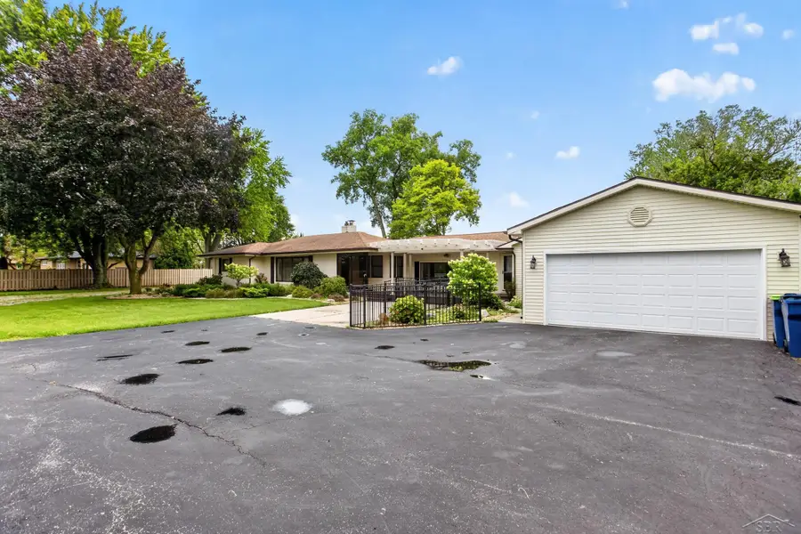 3850 Midland RD, Saginaw, MI 48603 - #2