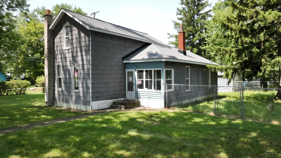 400 Shattuck RD, Saginaw, MI 48604 - #2