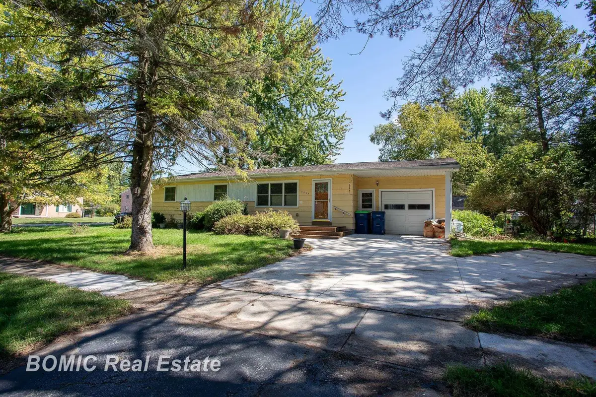3825 Egan ST, Saginaw, MI 48601 - #1