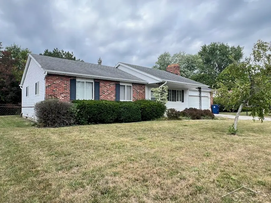 3291 Hemmeter RD, Saginaw, MI 48603 - #2