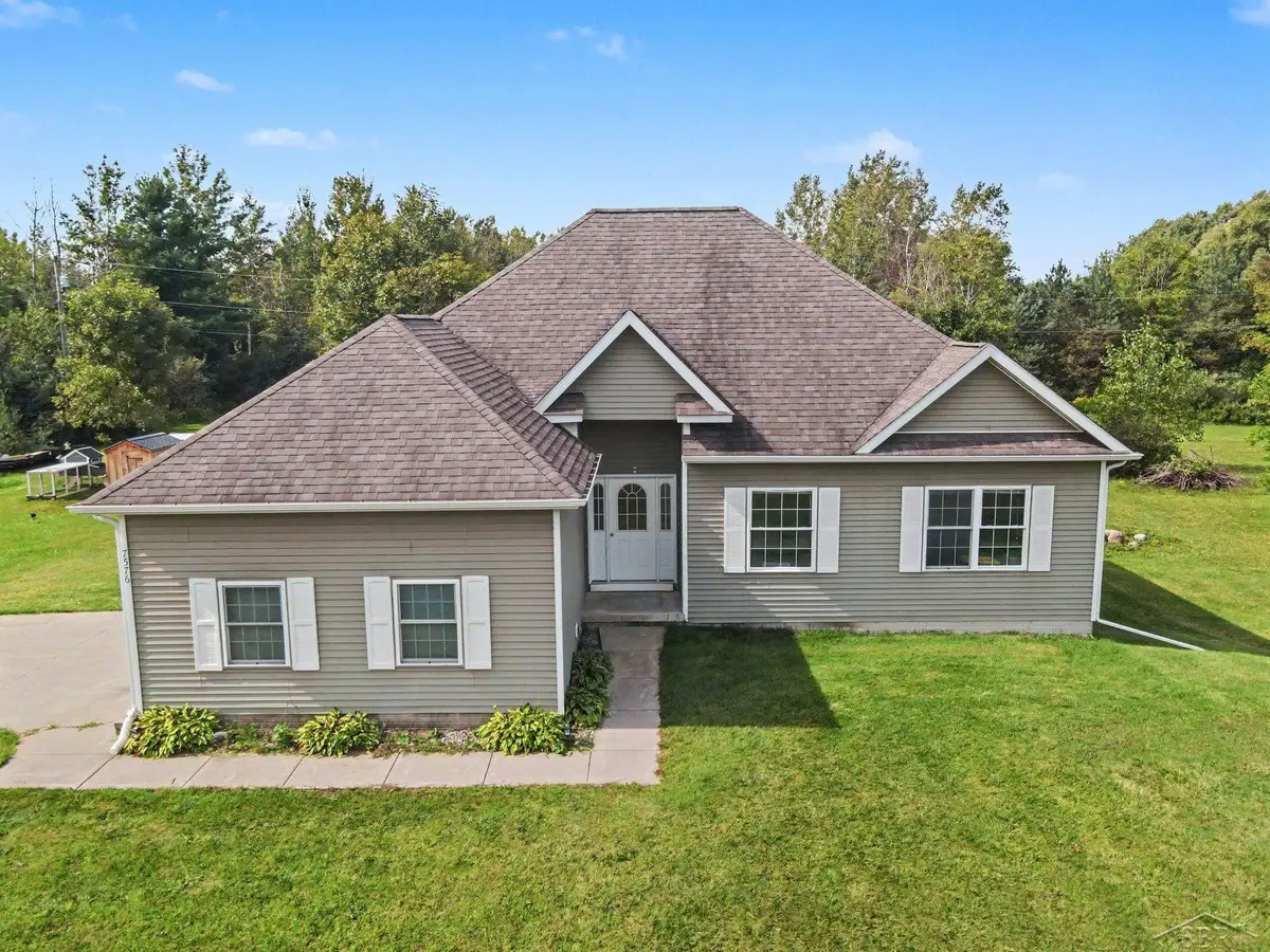 7576 Podunk DR, Millington, MI 48746 - #1