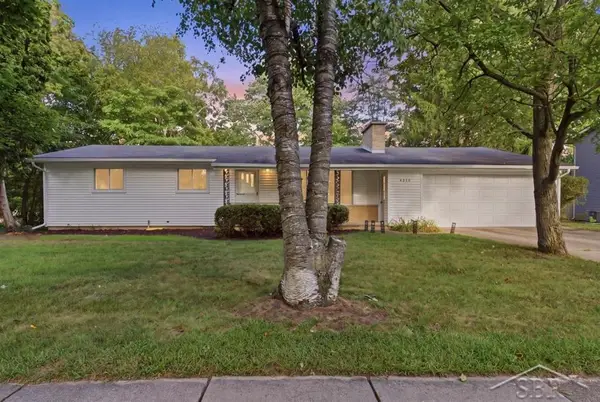 4310 Arlington ST, Midland, MI 48642