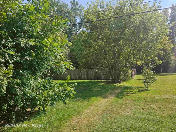 7101 McCliggott, Saginaw, MI 48609