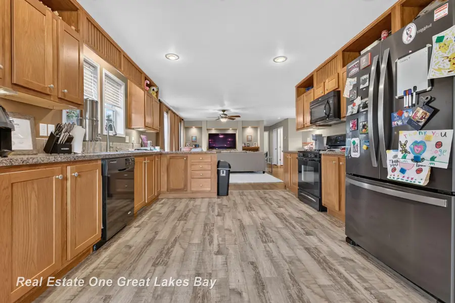 2500 Starlite DR, Saginaw, MI 48603 - #2