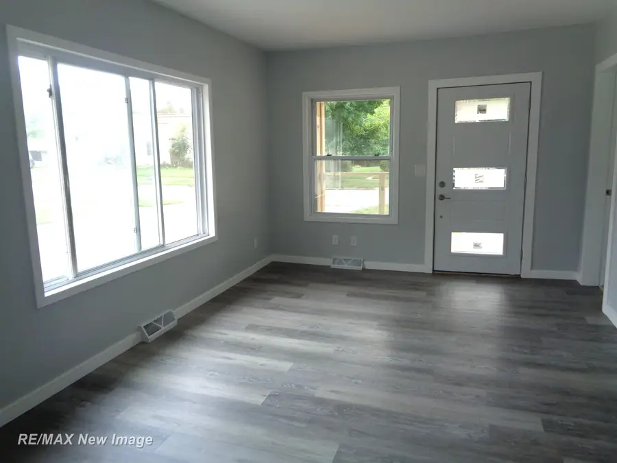 2024 Vermont ST, Saginaw, MI 48602 - #3