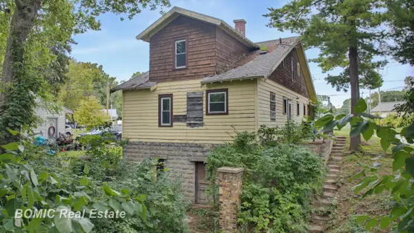 4338 Williamson RD, Saginaw, MI 48601