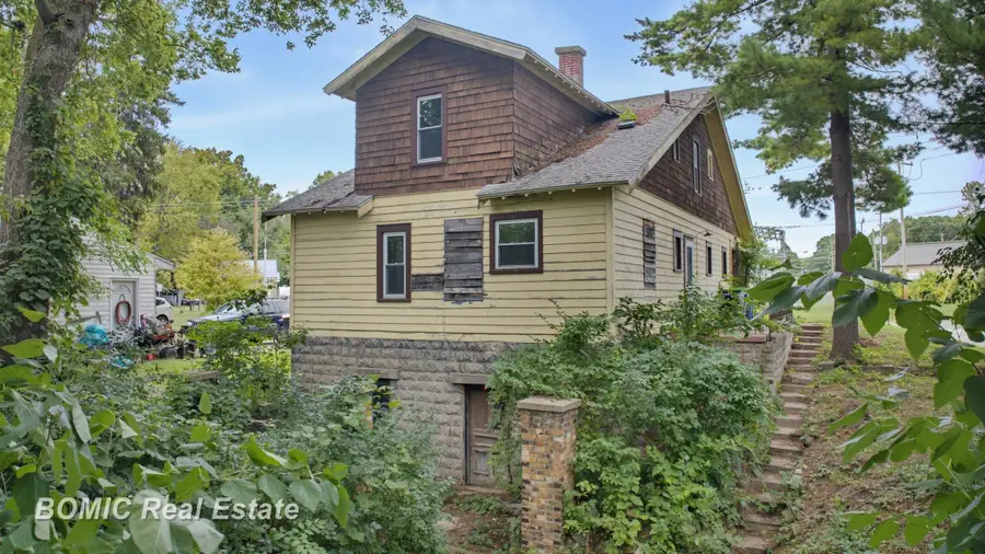 4338 Williamson RD, Saginaw, MI 48601 - #2