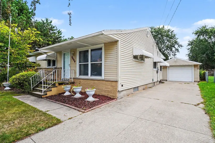 5029 Reinhardt LN, Bay City, MI 48706 - #2