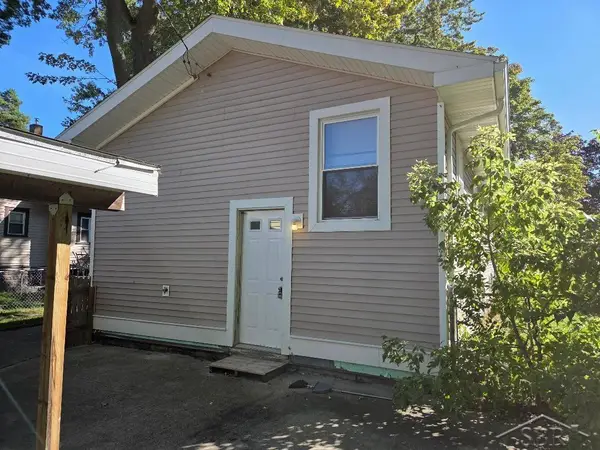 1721 Mershon ST, Saginaw, MI 48602