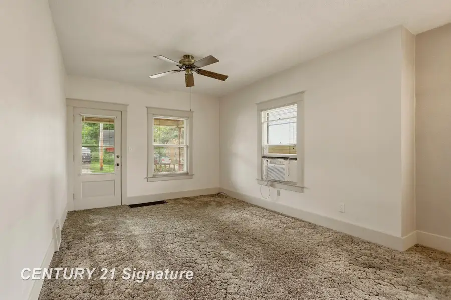 2317 N Charles ST, Saginaw, MI 48602 - #3