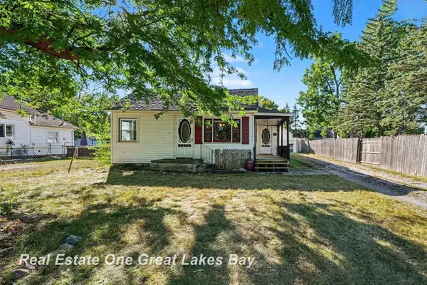 508  S Kiesel ST, BayCity, MI 48706