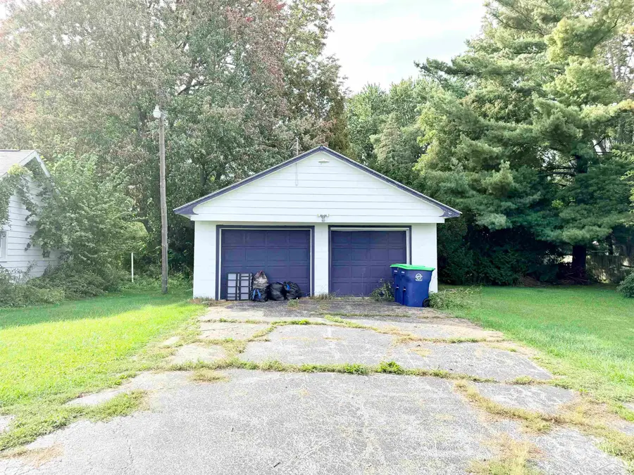 5070 East RD, Saginaw, MI 48601 - #3