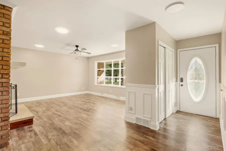 1825 Thunderbird, Saginaw, MI 48609 - #2