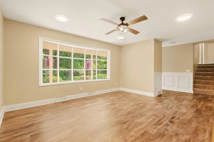 1825 Thunderbird, Saginaw, MI 48609 - #3