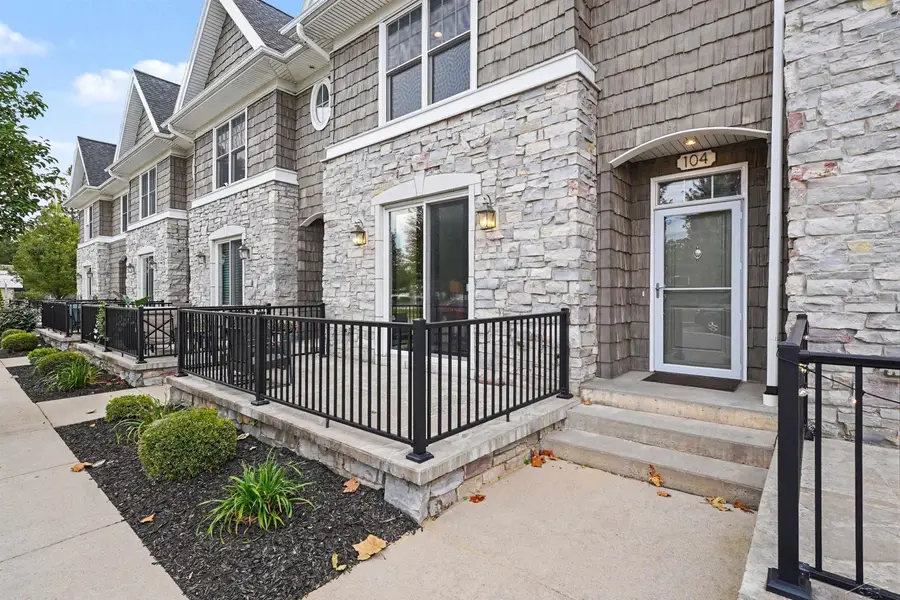 406 N Hamilton ST, Saginaw, MI 48602 - #3