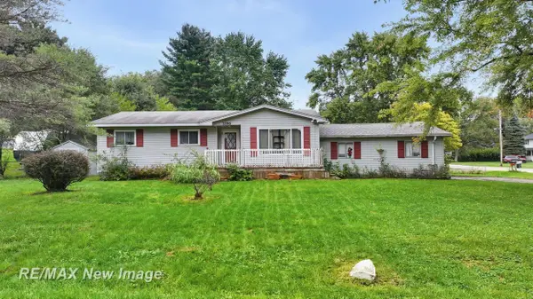 3396 Blue Lake, Flint, MI 48506
