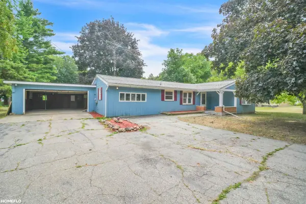 1762 Copas RD, Owosso, MI 48867