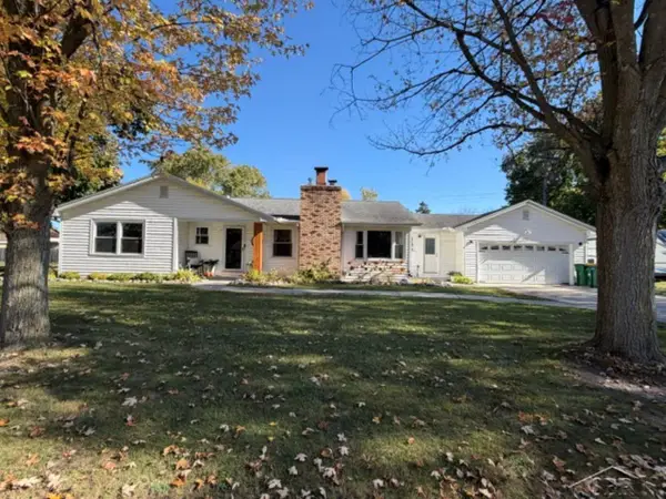 4725 Beverly LN, BayCity, MI 48706