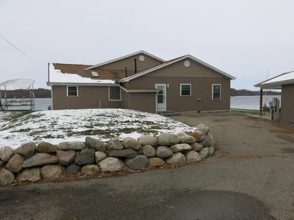 216 Sandalwood Drive, Quincy, MI 49082