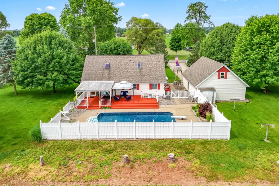31688 Colon Road, Colon, MI 49040 - #2