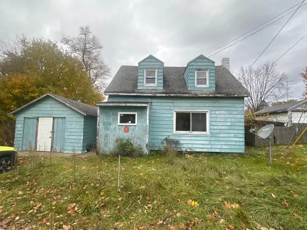 490 4th Street, BentonHarbor, MI 49022