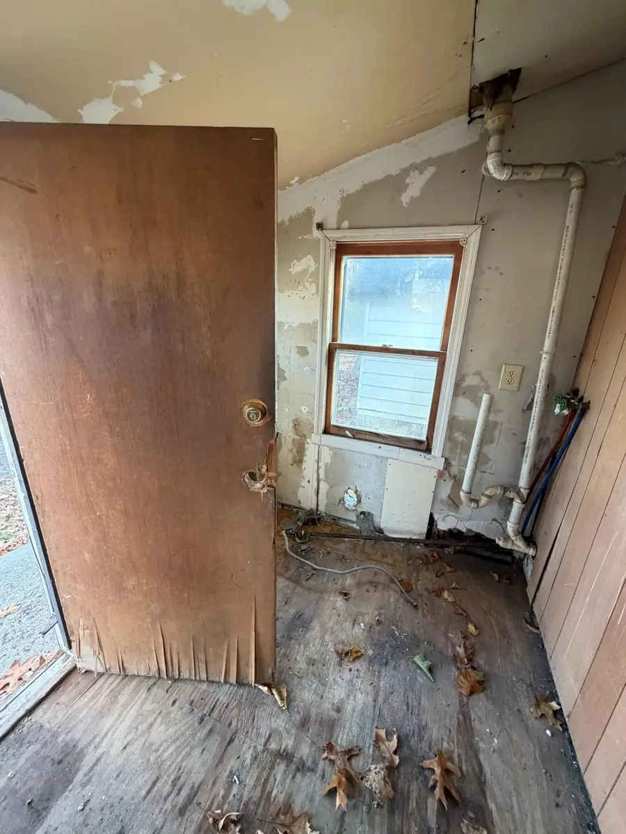 1626 Territorial Road, Benton Heights, MI 49022 - Image #2