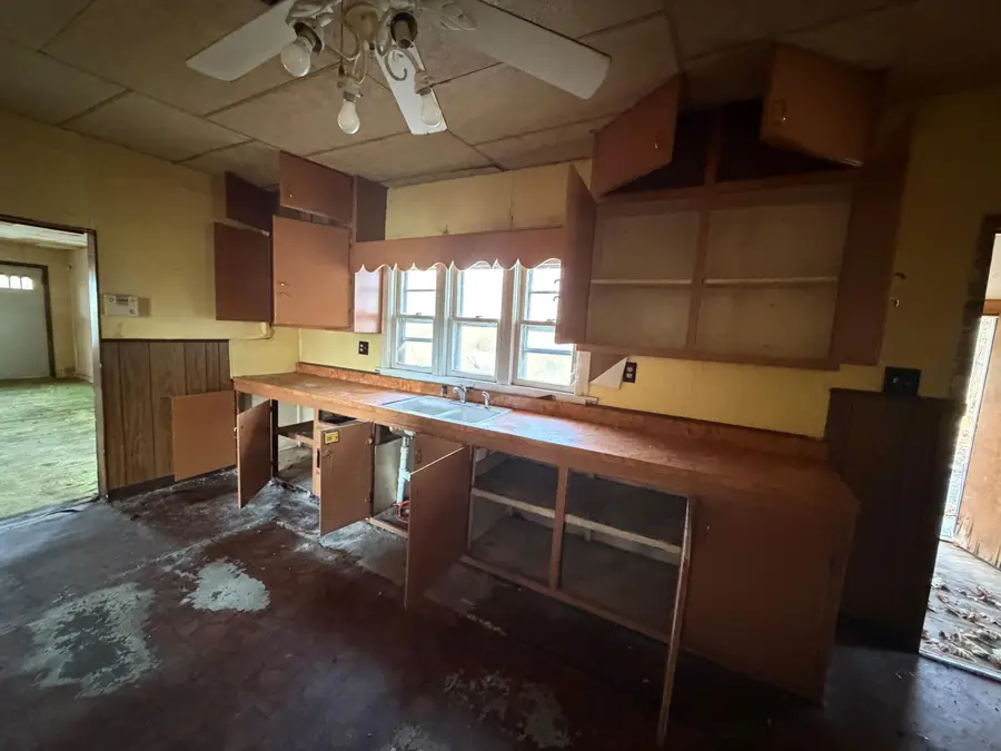 1626 Territorial Road, Benton Heights, MI 49022 - Image #3