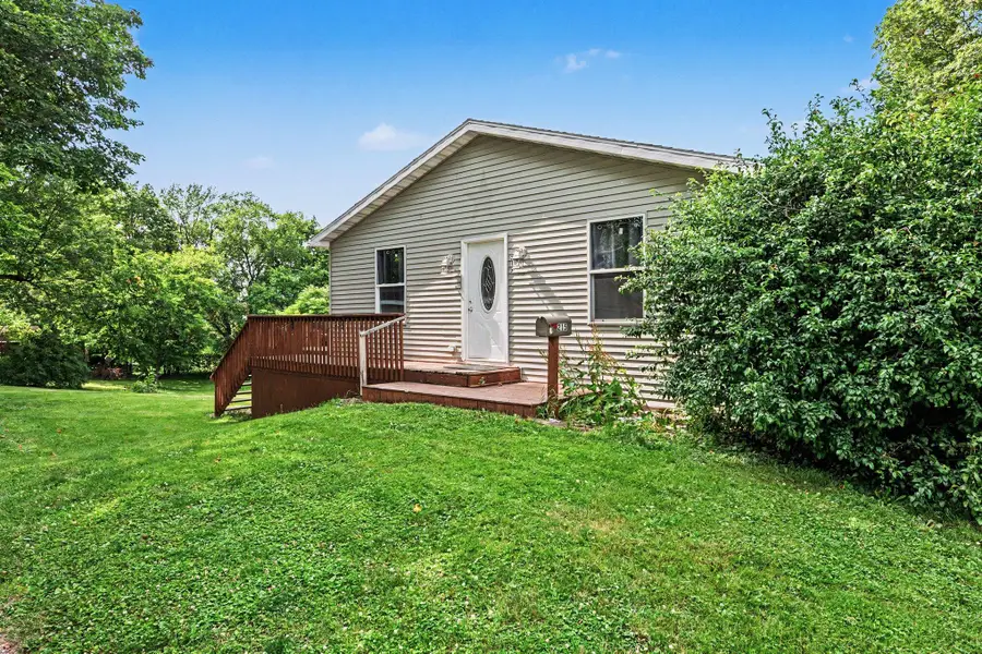 215 S Lincoln Avenue, Three Rivers, MI 49093 - #2