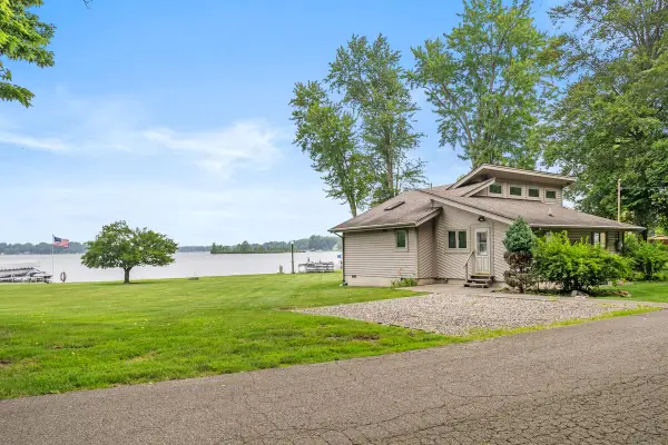 128 Wilmin Road, Quincy, MI 49082