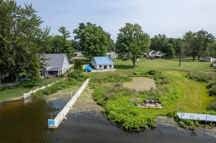 416 W Russell Drive, Coldwater, MI 49036 - #3
