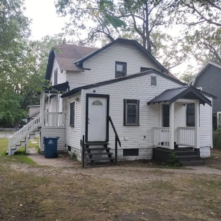 2920 8th Street, Muskegon Heights, MI 49444 - #3